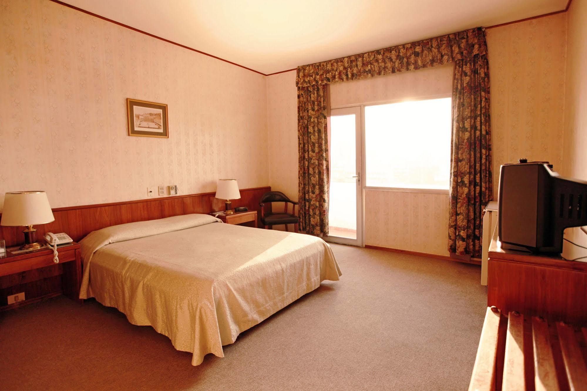 Hotel Chaco Асунсион Екстериор снимка